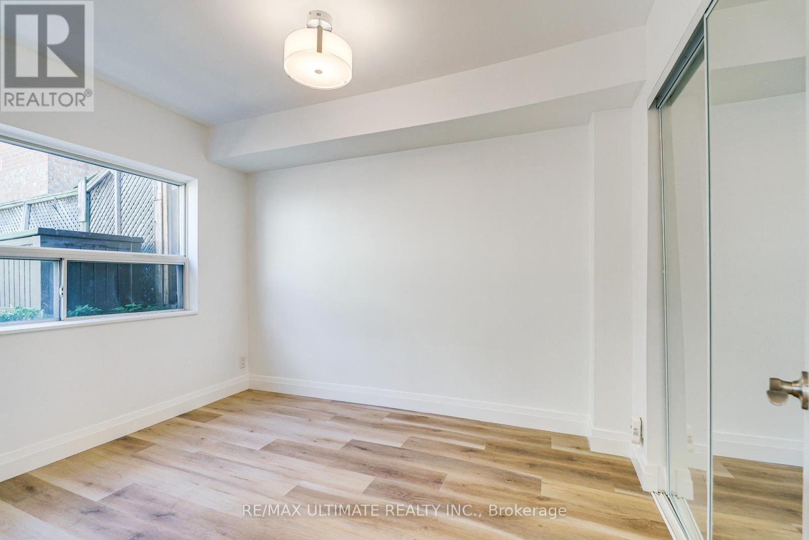 1945 Queen Street E, Toronto, Ontario  M4L 1H7 - Photo 37 - E13233626