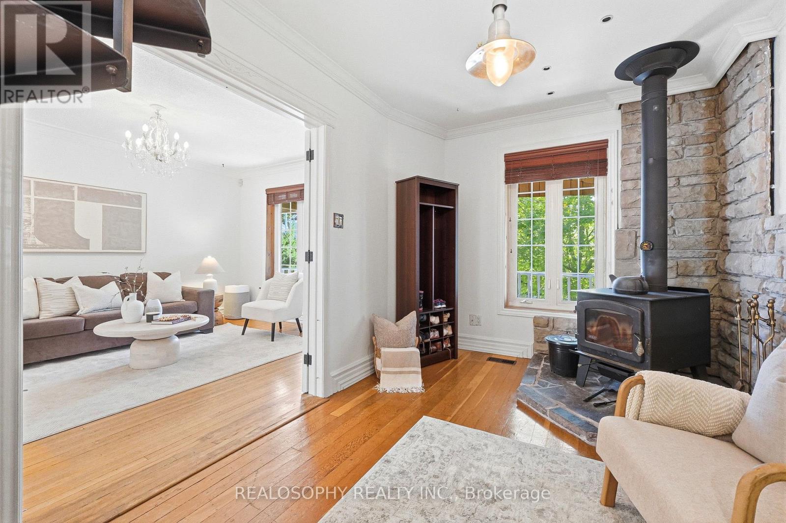 10 Medford Avenue, Toronto, Ontario  M1L 4G2 - Photo 10 - E13233688