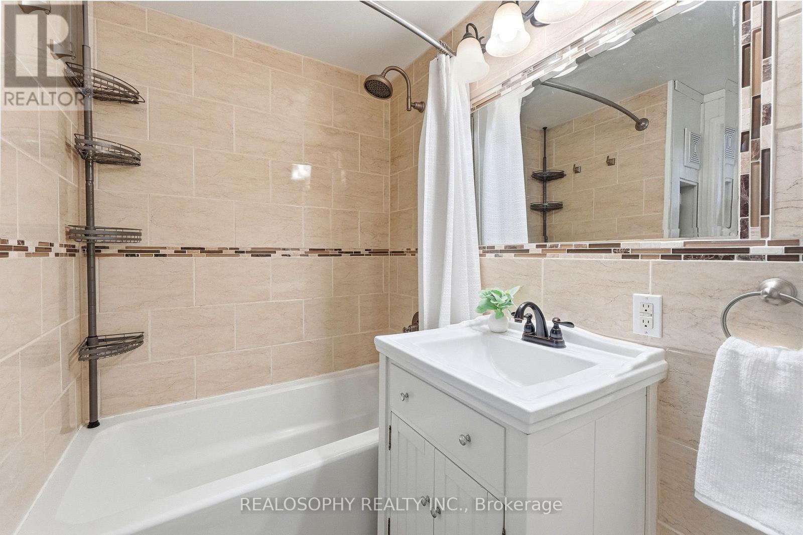10 Medford Avenue, Toronto, Ontario  M1L 4G2 - Photo 26 - E13233688