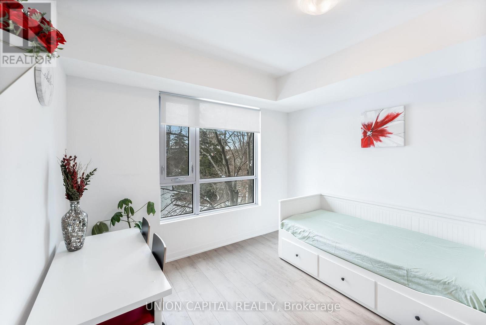 201 - 1800 Simcoe Street, Oshawa, Ontario  L1G 0C2 - Photo 6 - E13233768
