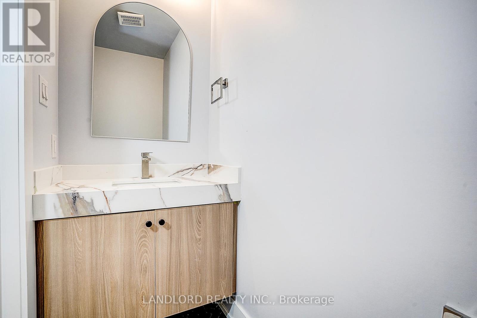 1 - 1146 Broadview Avenue, Toronto, Ontario  M4K 2S5 - Photo 31 - E13233806