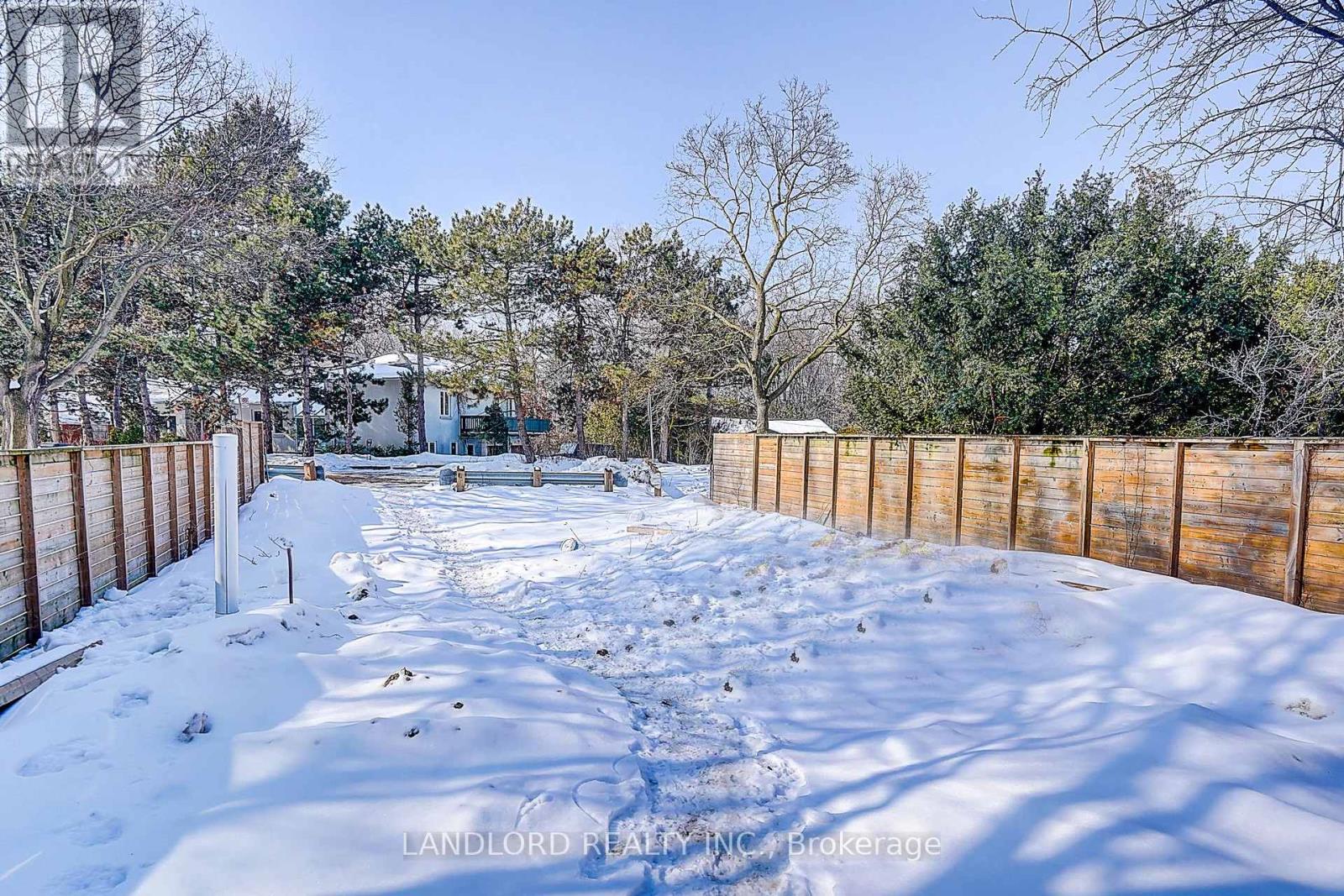 1 - 1146 Broadview Avenue, Toronto, Ontario  M4K 2S5 - Photo 4 - E13233806