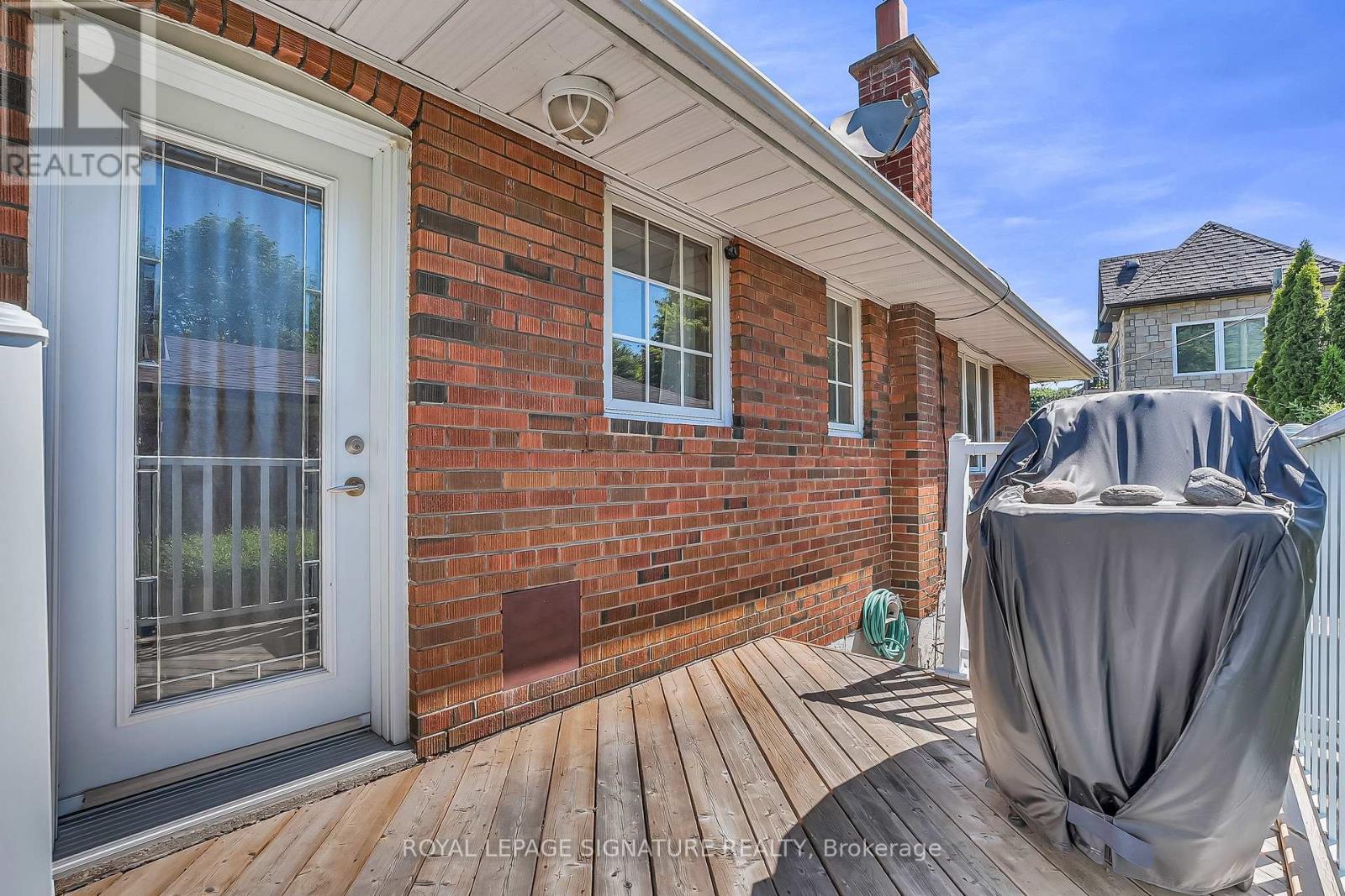 18 Verlaine Place, Toronto, Ontario  M1P 3X3 - Photo 29 - E13233810