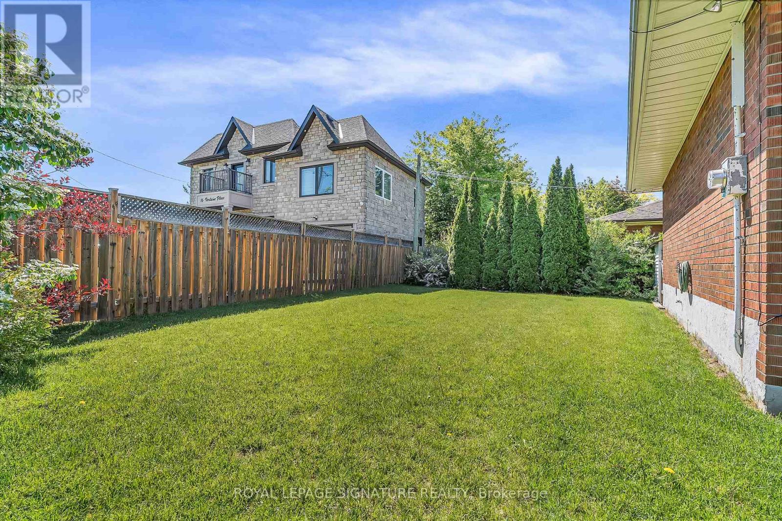 18 Verlaine Place, Toronto, Ontario  M1P 3X3 - Photo 33 - E13233810