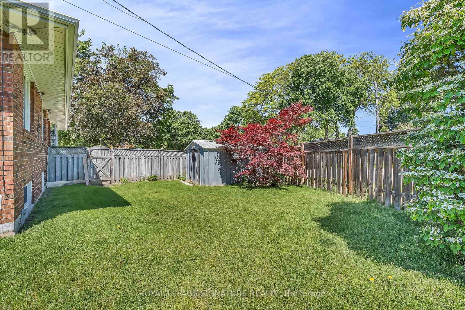 18 Verlaine Place, Toronto, Ontario  M1P 3X3 - Photo 34 - E13233810