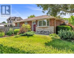 18 VERLAINE PLACE, Toronto, Ontario