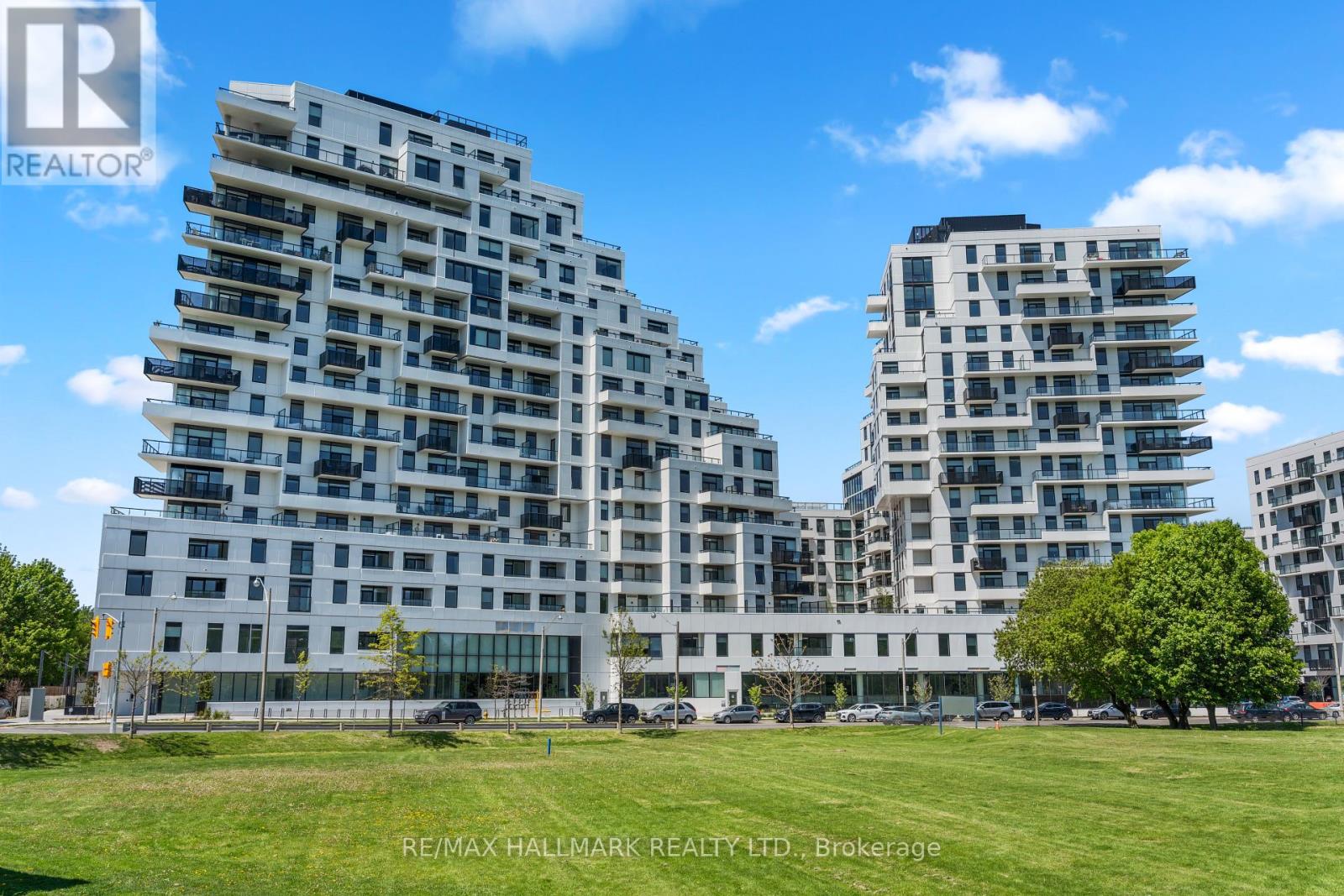801 - 1050 Eastern Avenue, Toronto, Ontario  M4L 0B7 - Photo 2 - E13233816