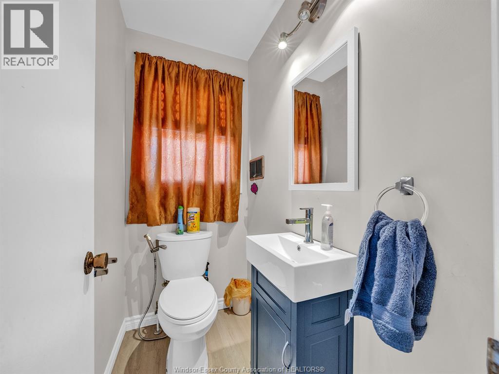2450 Mckay Avenue, Windsor, Ontario  N9E 2P5 - Photo 21 - 26012971