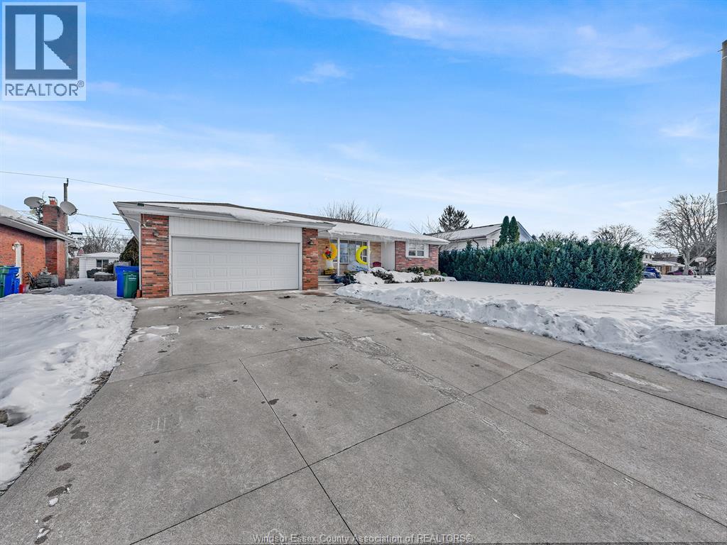2450 Mckay Avenue, Windsor, Ontario  N9E 2P5 - Photo 4 - 26012971