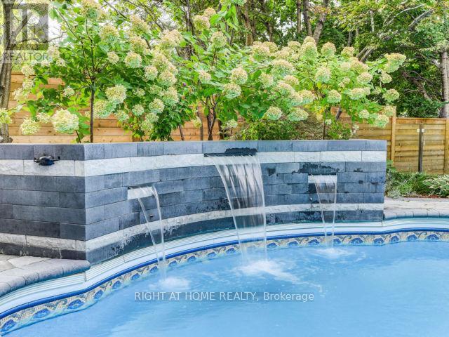 54 Dawn Hill Trail, Markham, Ontario  L3T 3B2 - Photo 43 - N13233480