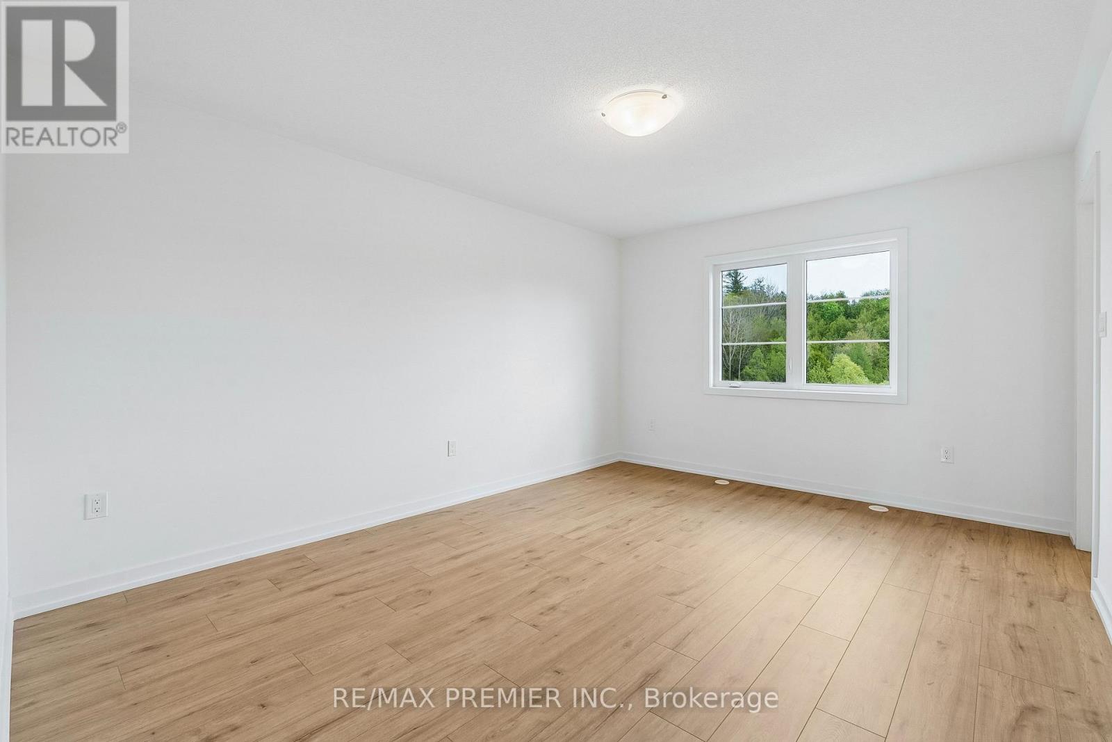 94 Lyall Stokes Circle, East Gwillimbury, Ontario  L0G 1M0 - Photo 30 - N13233544