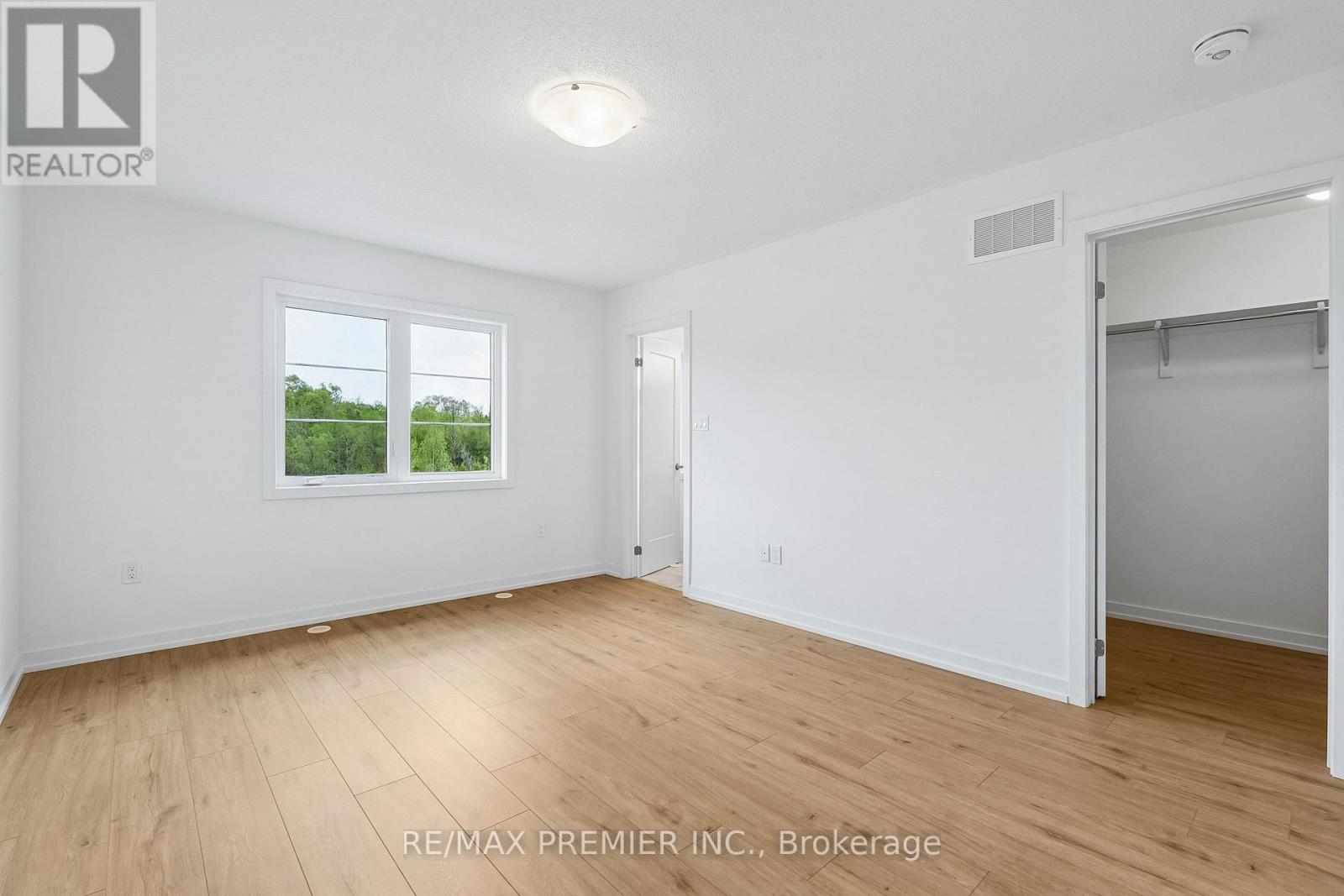 94 Lyall Stokes Circle, East Gwillimbury, Ontario  L0G 1M0 - Photo 32 - N13233544