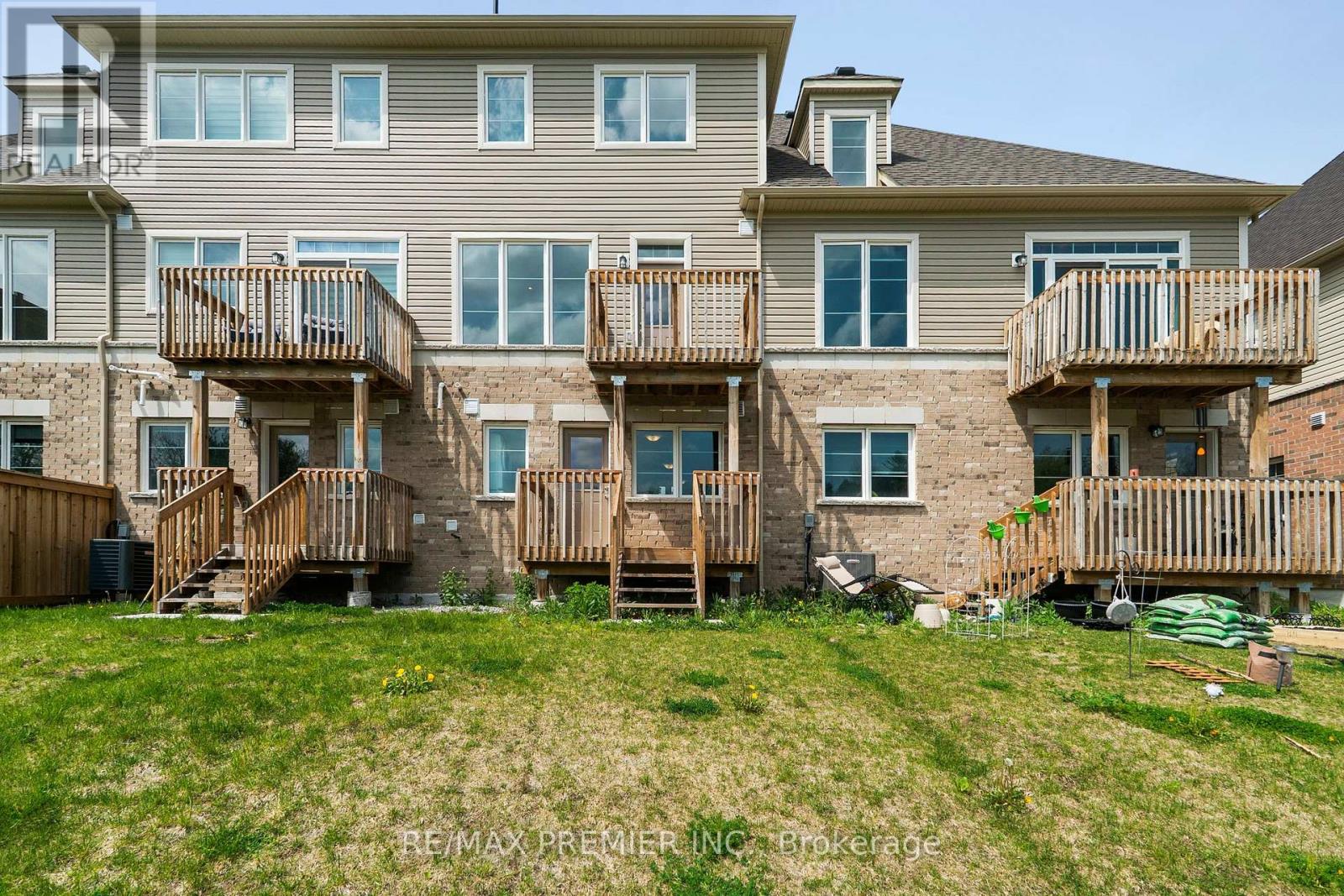 94 Lyall Stokes Circle, East Gwillimbury, Ontario  L0G 1M0 - Photo 39 - N13233544