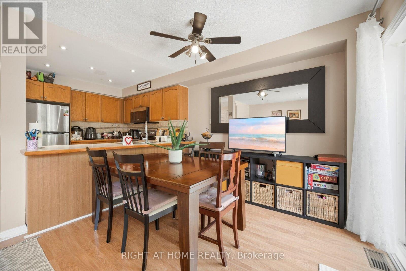 555 Legresley Lane, Newmarket, Ontario  L3Y 8R6 - Photo 13 - N13233642