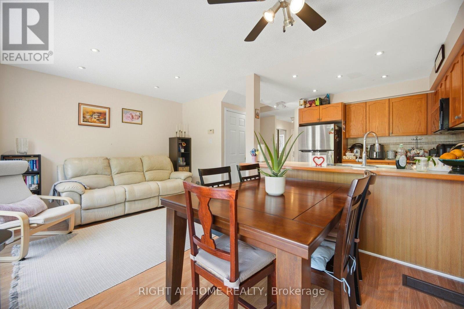 555 Legresley Lane, Newmarket, Ontario  L3Y 8R6 - Photo 15 - N13233642