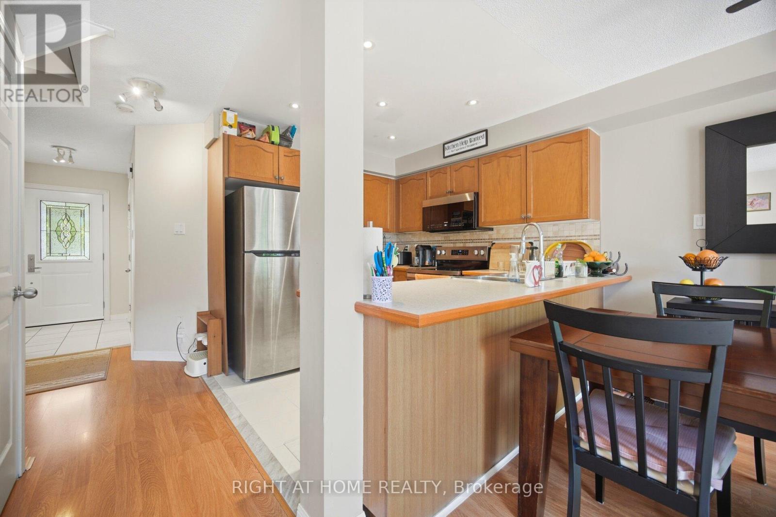 555 Legresley Lane, Newmarket, Ontario  L3Y 8R6 - Photo 16 - N13233642
