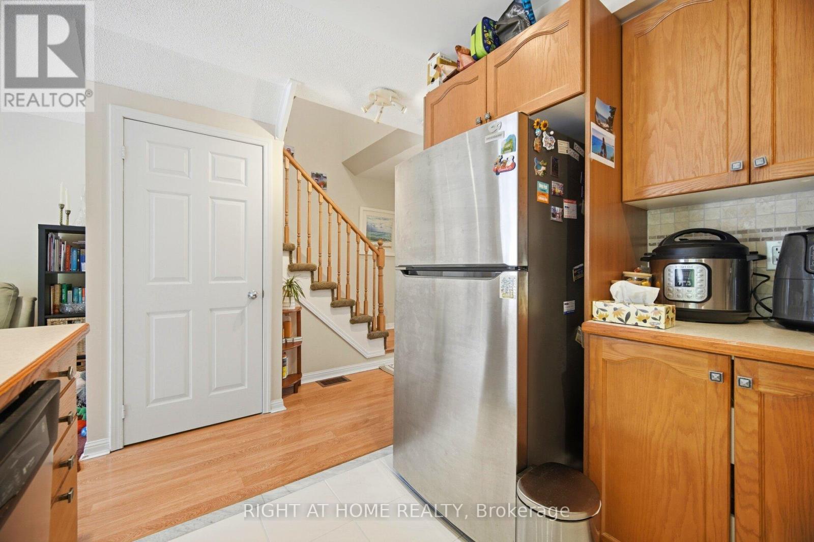 555 Legresley Lane, Newmarket, Ontario  L3Y 8R6 - Photo 20 - N13233642
