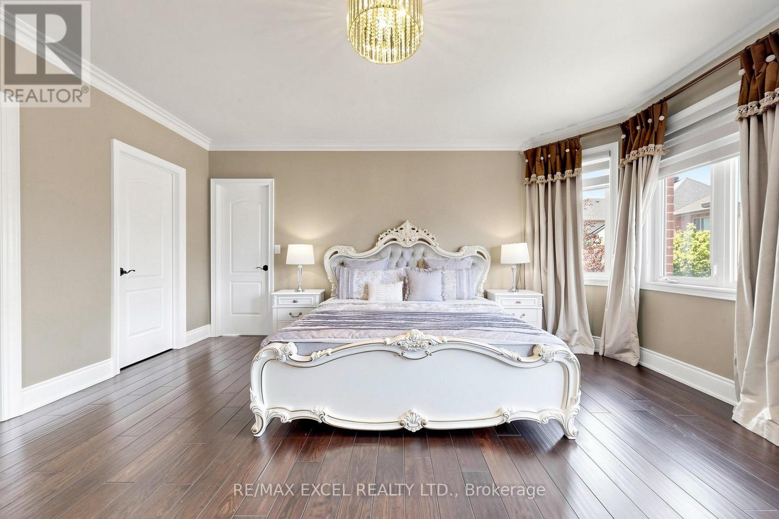 10 Royal West Road, Markham, Ontario  L6C 0L4 - Photo 27 - N13233658
