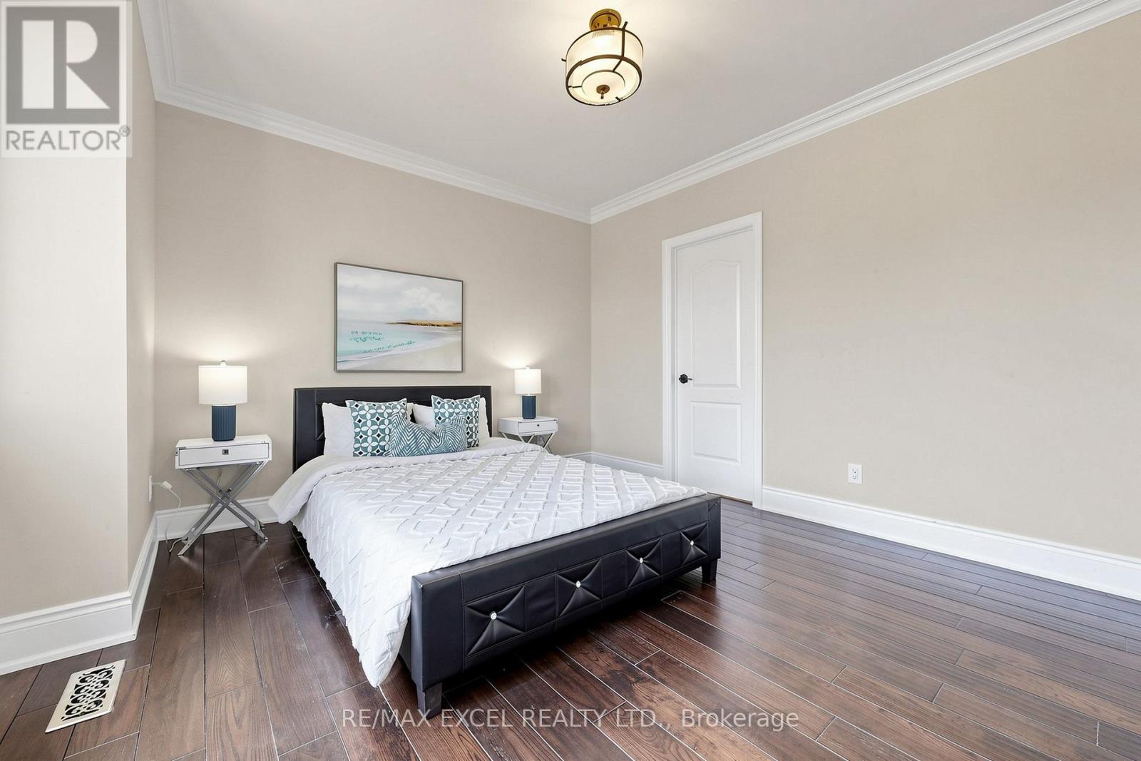 10 Royal West Road, Markham, Ontario  L6C 0L4 - Photo 41 - N13233658
