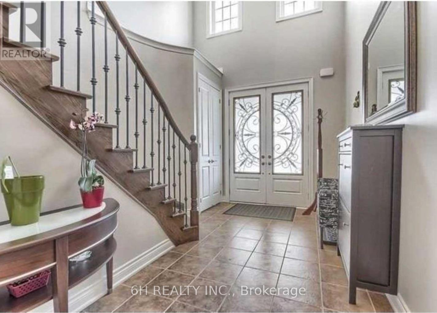 753 Prest Way, Newmarket, Ontario  L3X 0J6 - Photo 2 - N13233842