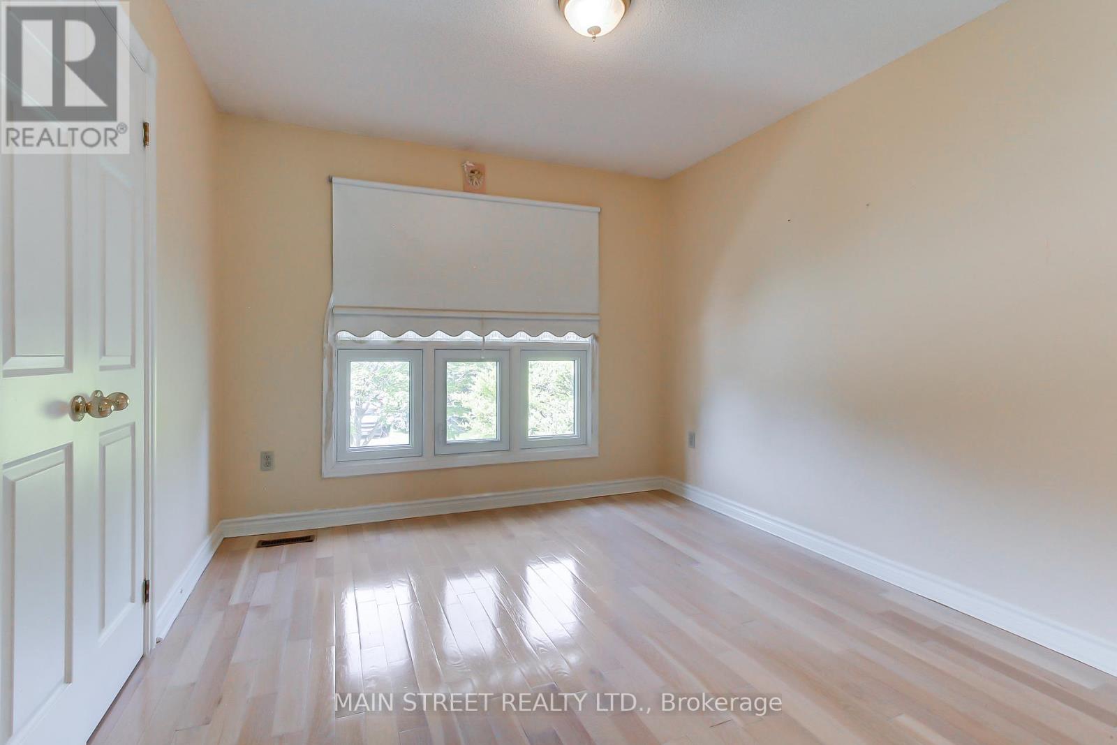 223 Burns Boulevard, King, Ontario  L7B 1C8 - Photo 22 - N13233876