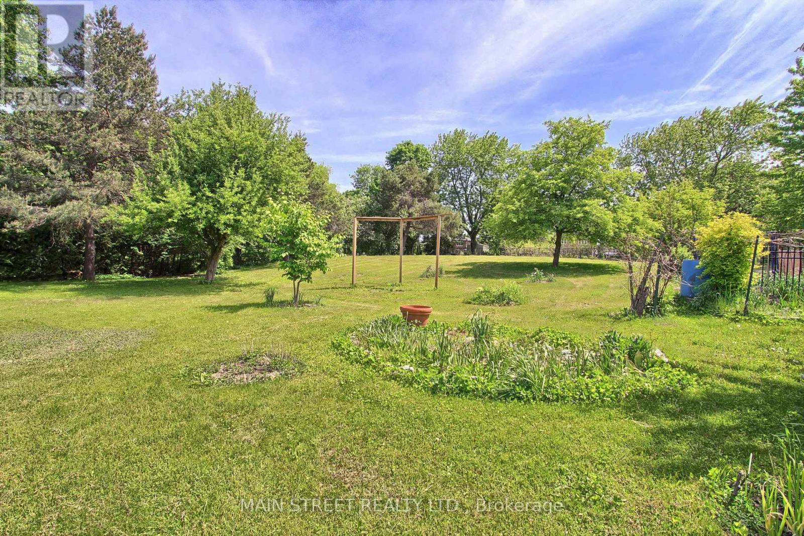 223 Burns Boulevard, King, Ontario  L7B 1C8 - Photo 23 - N13233876