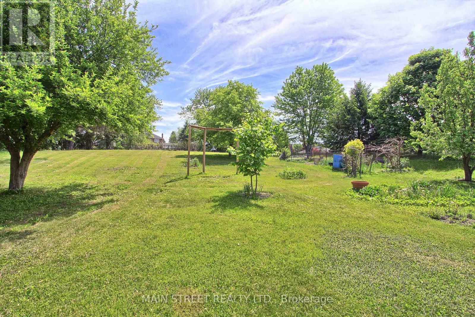 223 Burns Boulevard, King, Ontario  L7B 1C8 - Photo 24 - N13233876