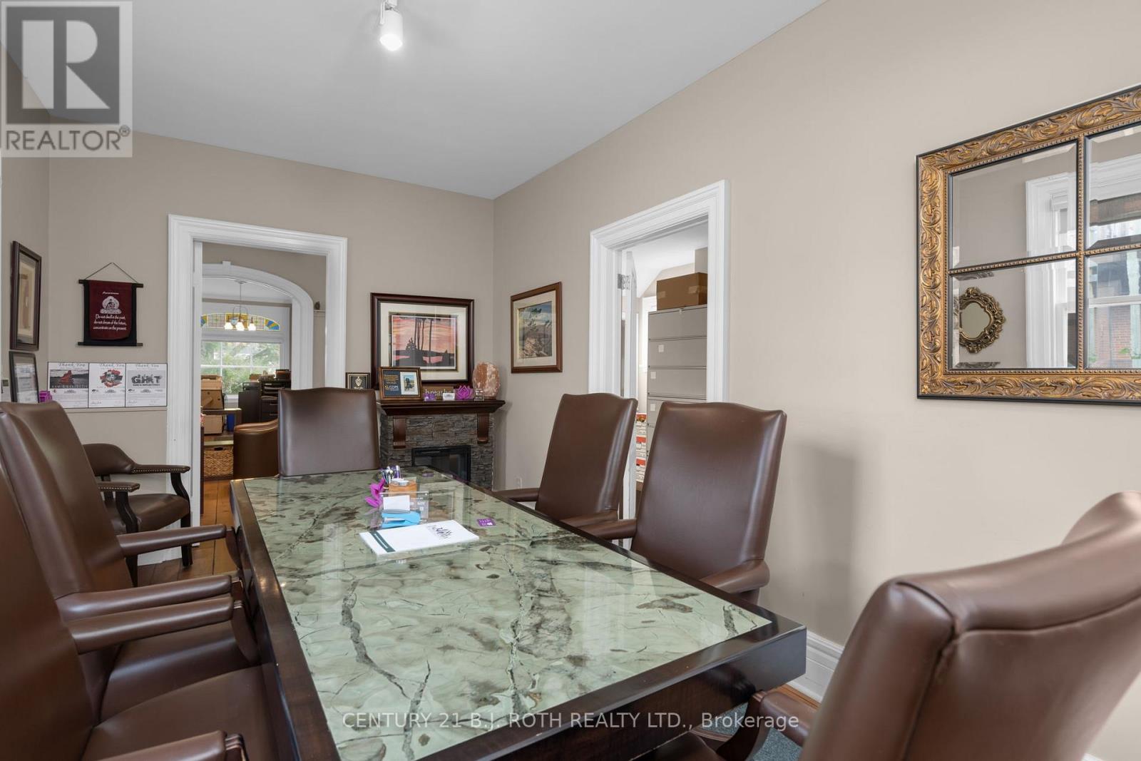 80 Worsley Street, Barrie (City Centre), Ontario  L4M 1L8 - Photo 13 - S13233646