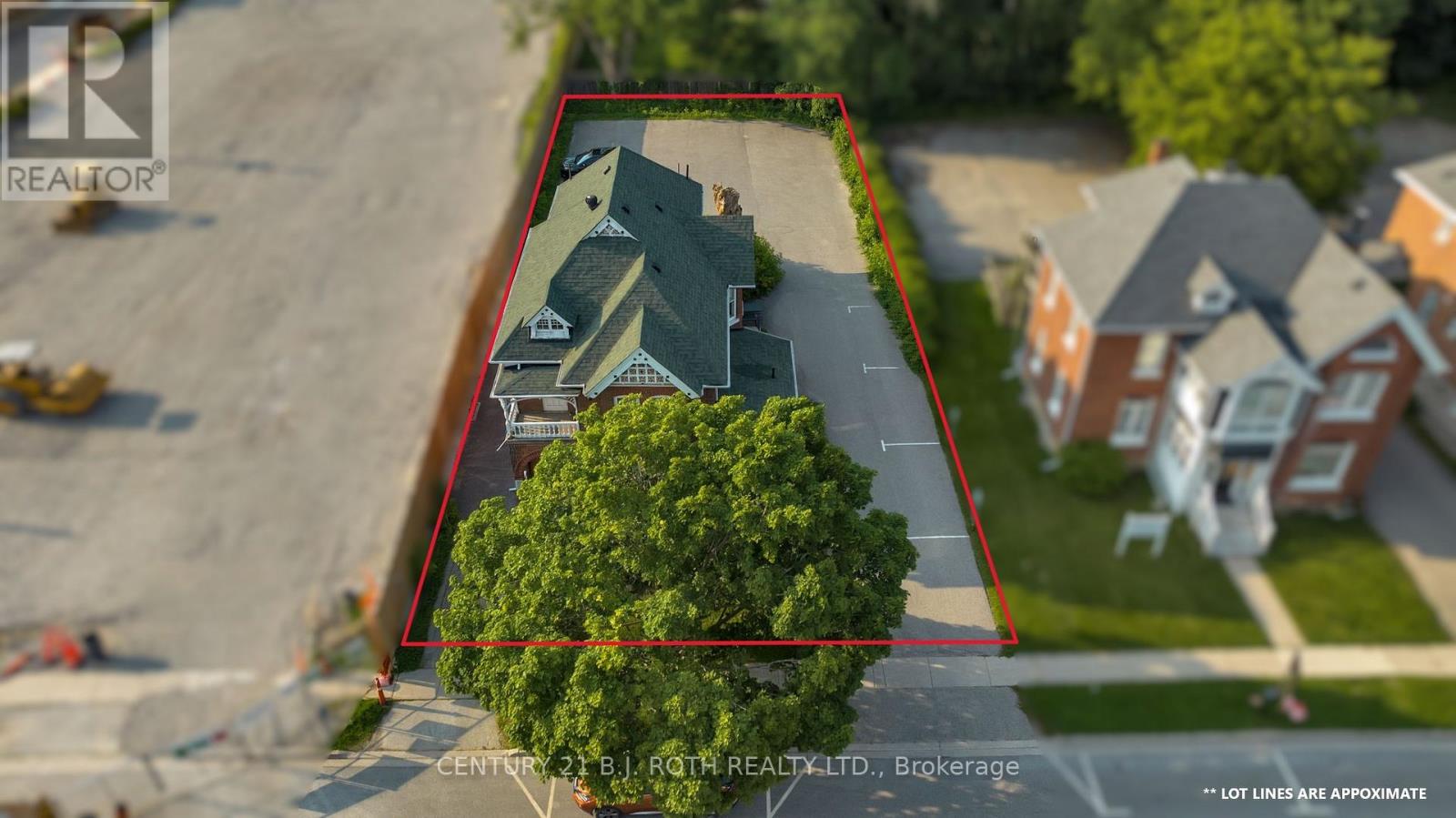 80 Worsley Street, Barrie (City Centre), Ontario  L4M 1L8 - Photo 2 - S13233646