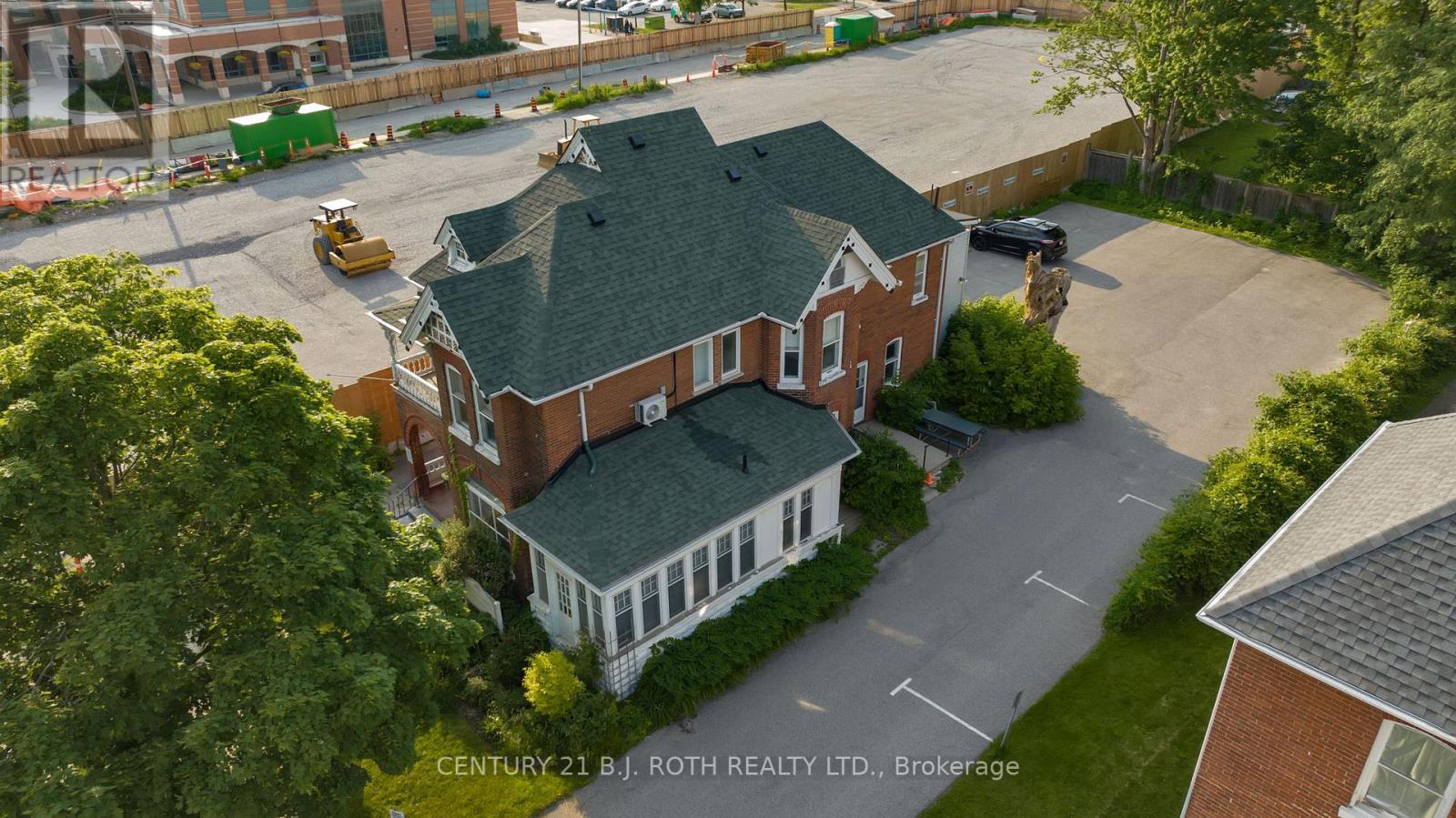 80 Worsley Street, Barrie (City Centre), Ontario  L4M 1L8 - Photo 5 - S13233646