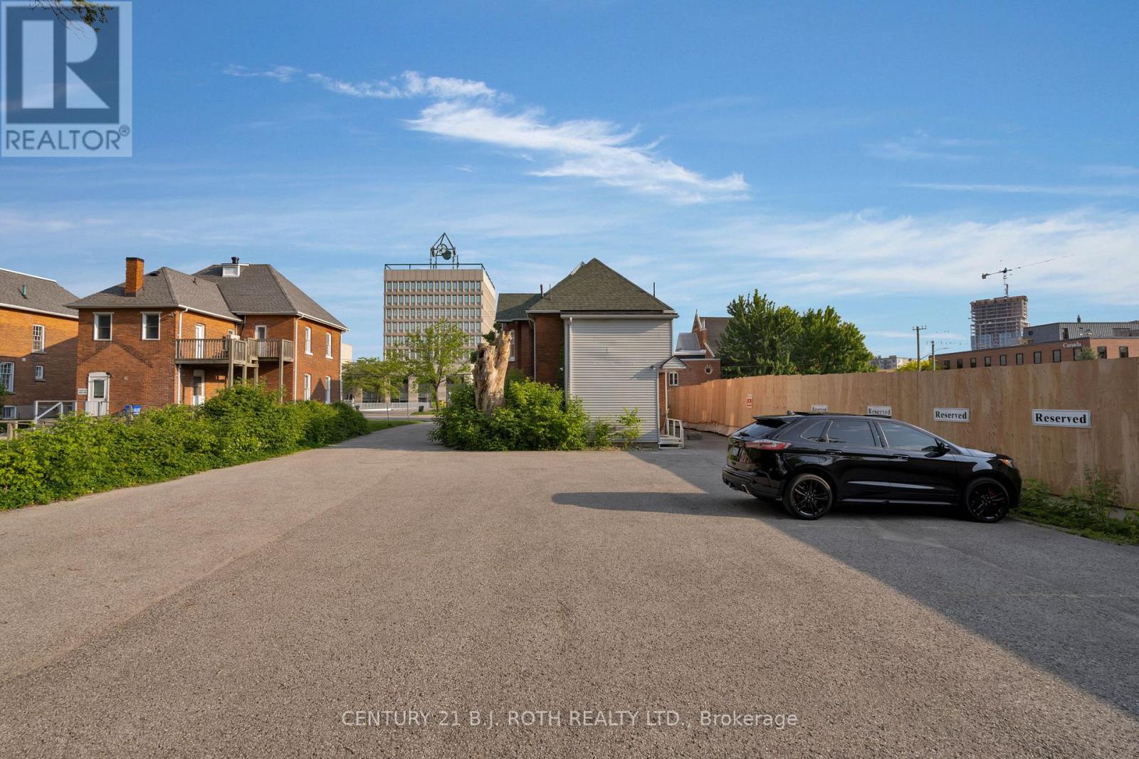 80 Worsley Street, Barrie (City Centre), Ontario  L4M 1L8 - Photo 6 - S13233646