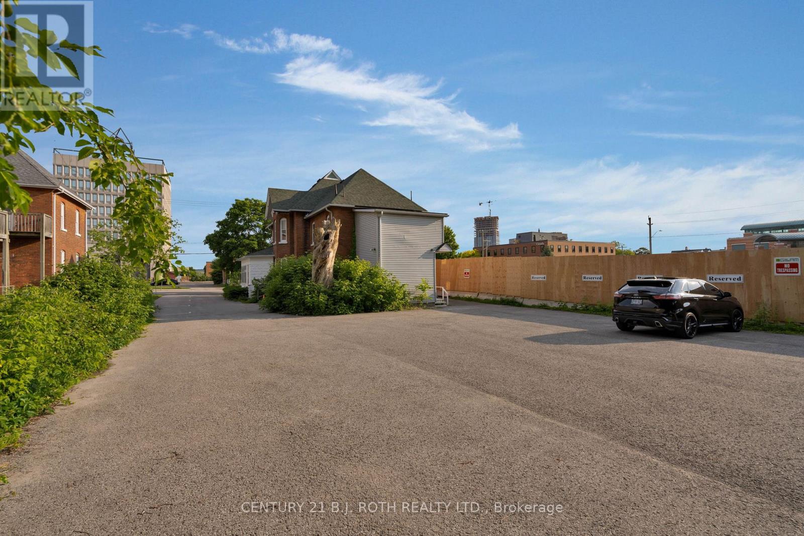 80 Worsley Street, Barrie (City Centre), Ontario  L4M 1L8 - Photo 7 - S13233646