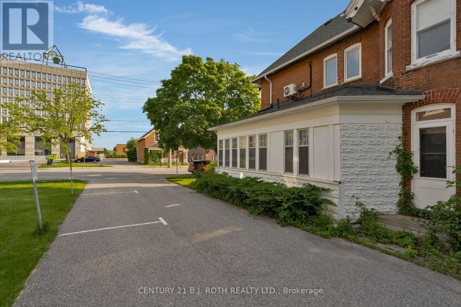 80 Worsley Street, Barrie (City Centre), Ontario  L4M 1L8 - Photo 8 - S13233646