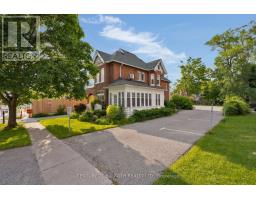 80 WORSLEY STREET, Barrie, Ontario