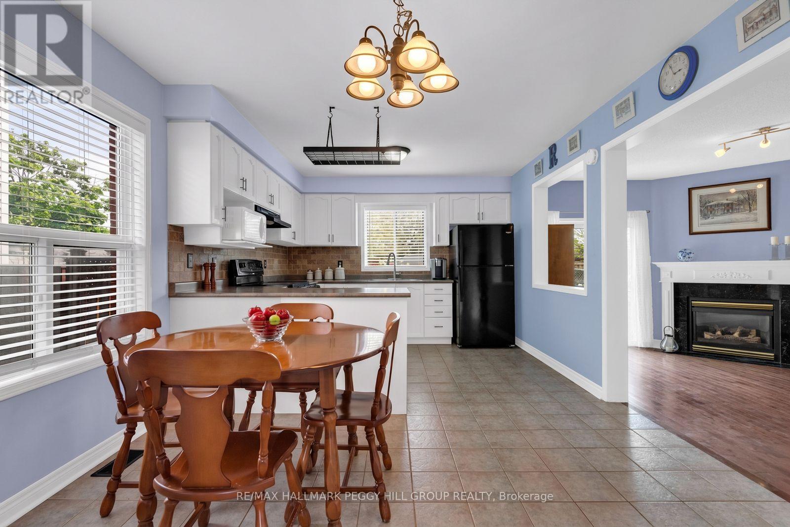 101 Downing Crescent, Barrie (Holly), Ontario  L4N 8V5 - Photo 2 - S13233772
