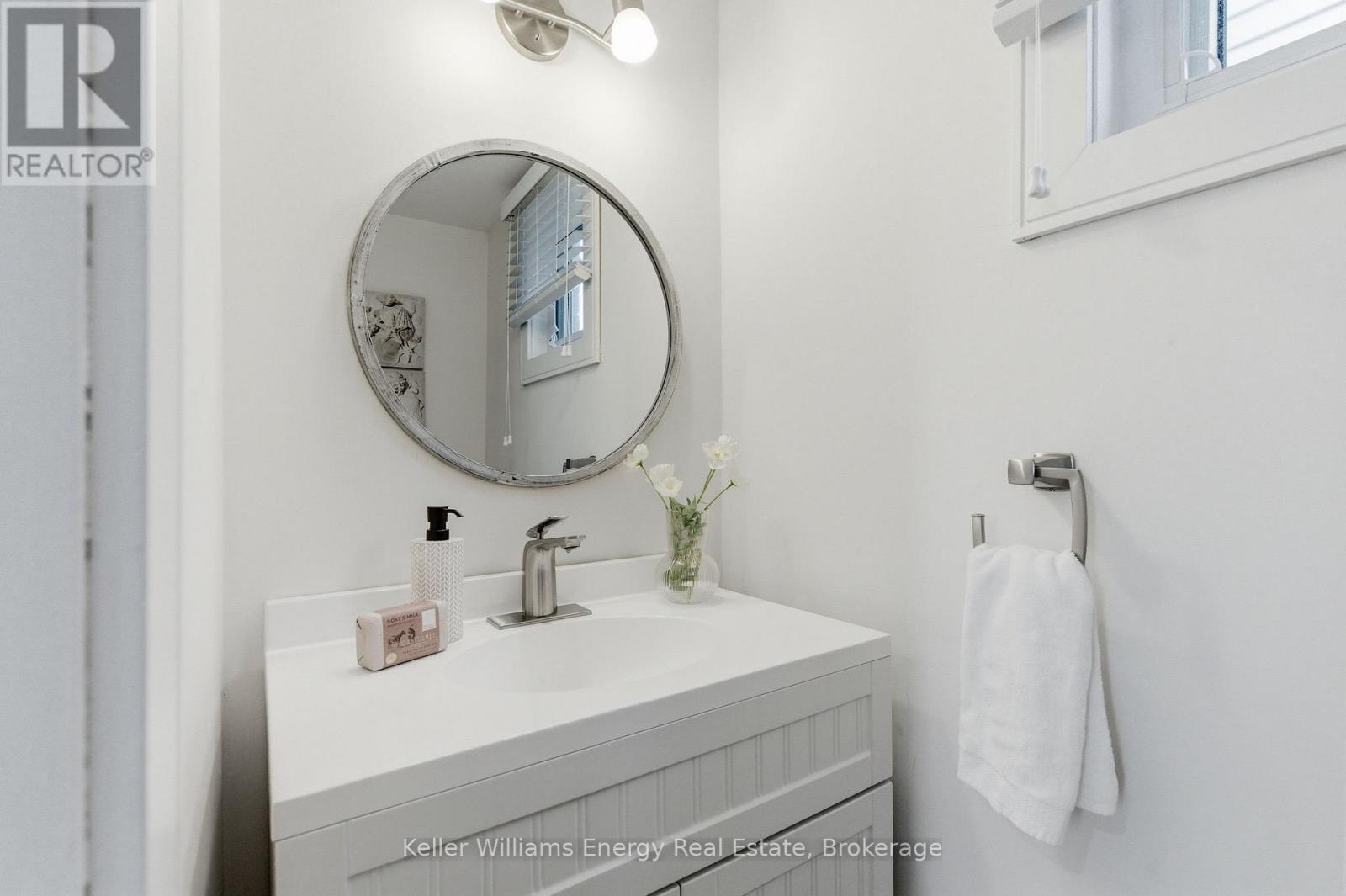 25 Barnes Drive, Ajax, Ontario L1S 5C8 - Photo 7 - E13233946