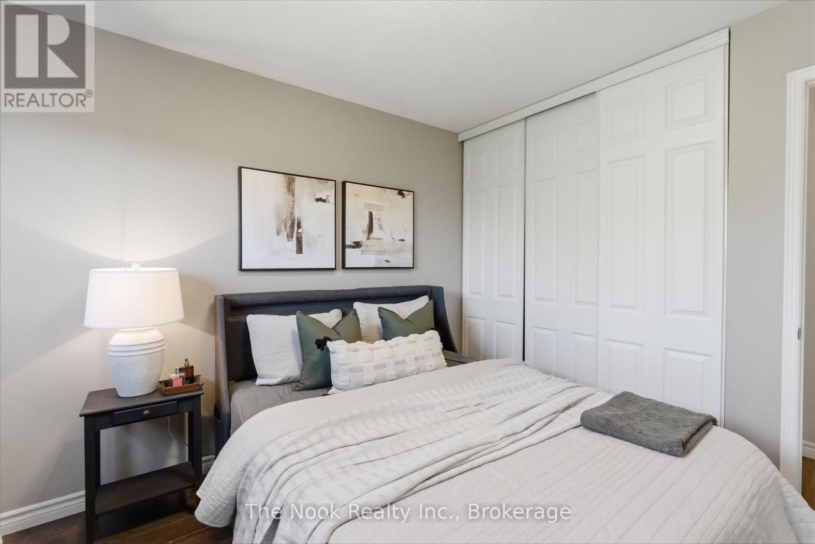 5 Teddington Crescent, Whitby, Ontario  L1R 1S4 - Photo 29 - E13233988
