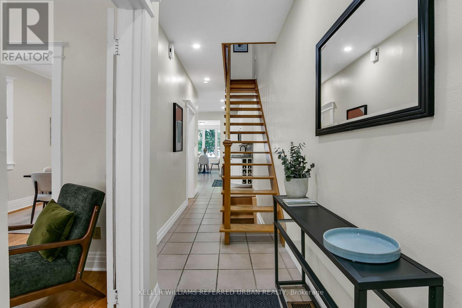 235 Bartlett Avenue, Toronto, Ontario  M6H 3G3 - Photo 4 - W13233476