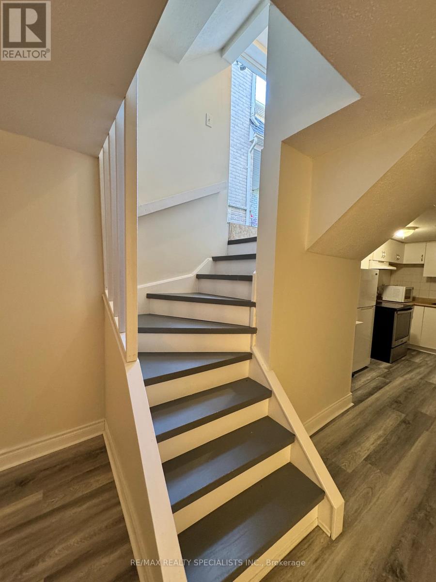 Bsmt - 5834 Raftsman Cove, Mississauga, Ontario  L5M 6N9 - Photo 7 - W13233500