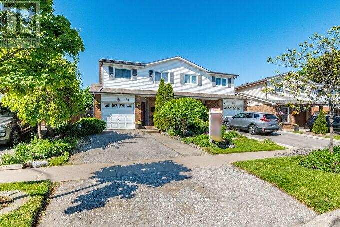 18 Pluto Drive, Brampton, Ontario  L6V 3W5 - Photo 2 - W13233556