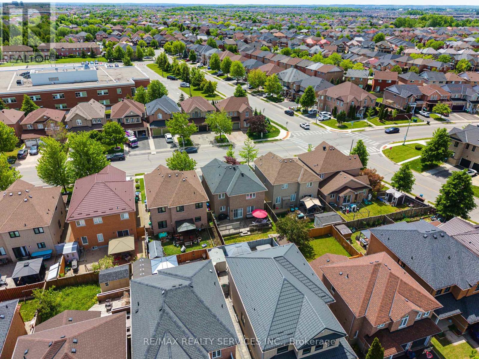 295 Queen Mary Drive, Brampton, Ontario  L7A 3R1 - Photo 47 - W13233558