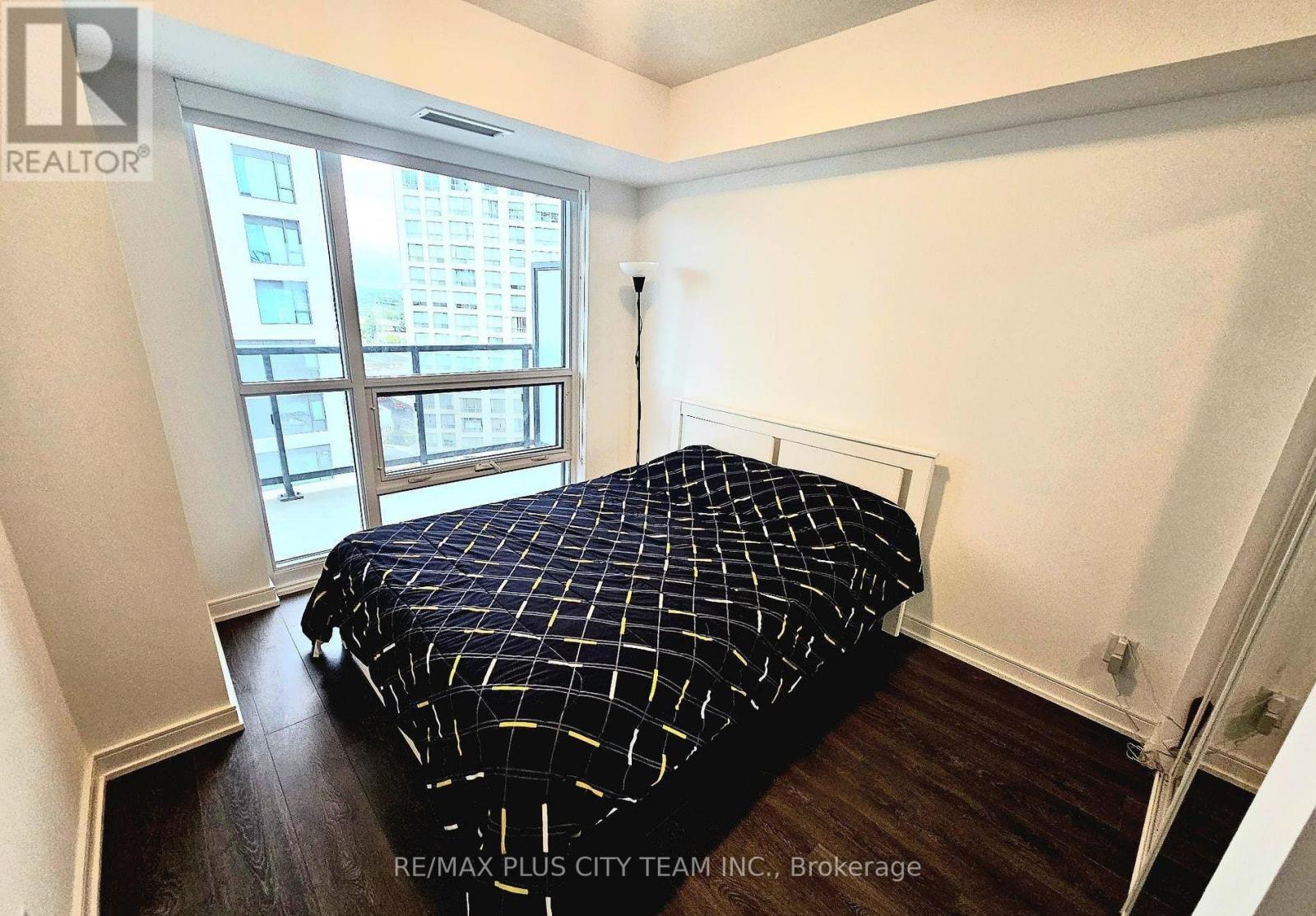 1007 - 30 Samuel Wood Way, Toronto, Ontario  M9B 0C9 - Photo 4 - W13233560