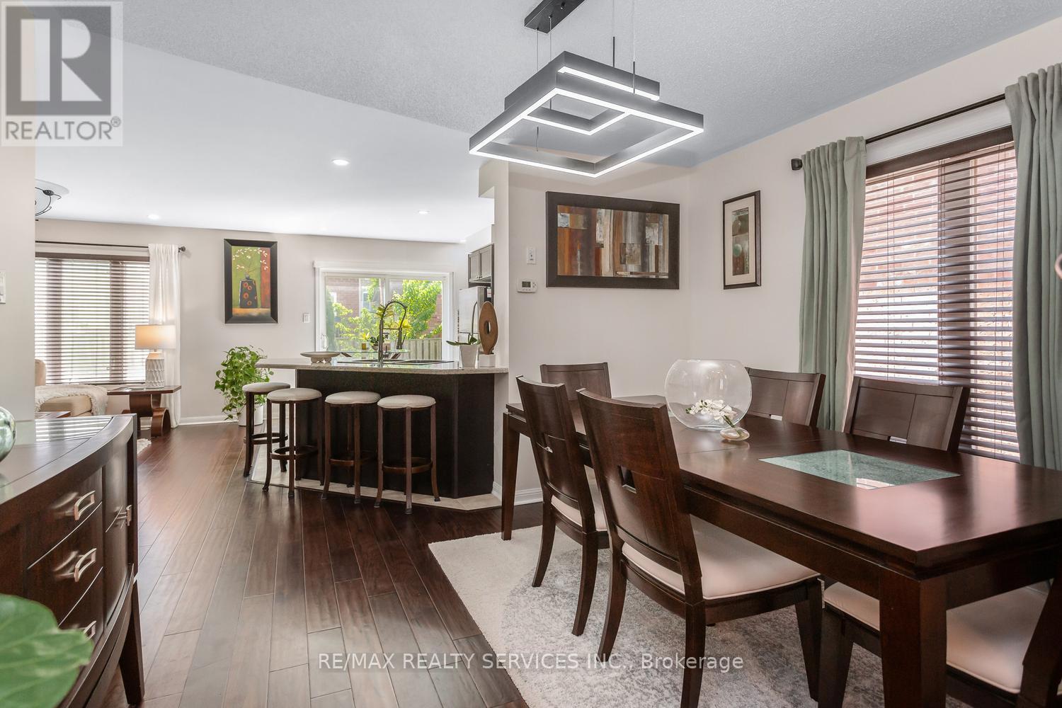 164 Mcdougall Cross, Milton, Ontario  L9T 0P7 - Photo 9 - W13233562