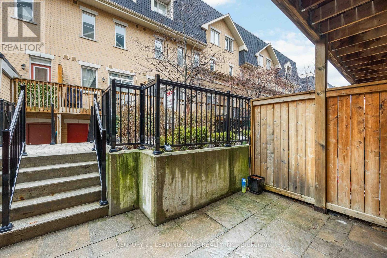 121 - 380 Hopewell Avenue, Toronto, Ontario  M6E 2S2 - Photo 8 - W13233606