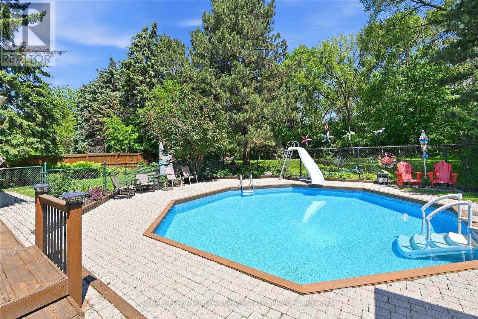 951 Cloverleaf Drive, Burlington, Ontario  L7T 3Y8 - Photo 3 - W13233618