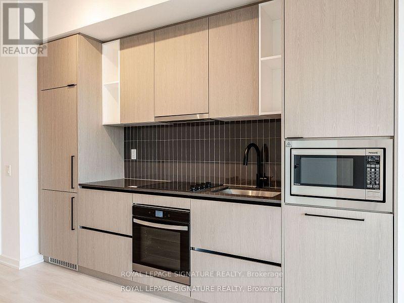 703 - 10 Graphophone Grove, Toronto, Ontario  M6H 0E3 - Photo 17 - W13233628