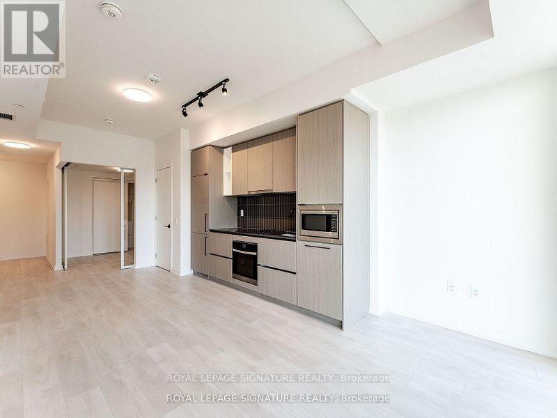 703 - 10 Graphophone Grove, Toronto, Ontario  M6H 0E3 - Photo 8 - W13233628