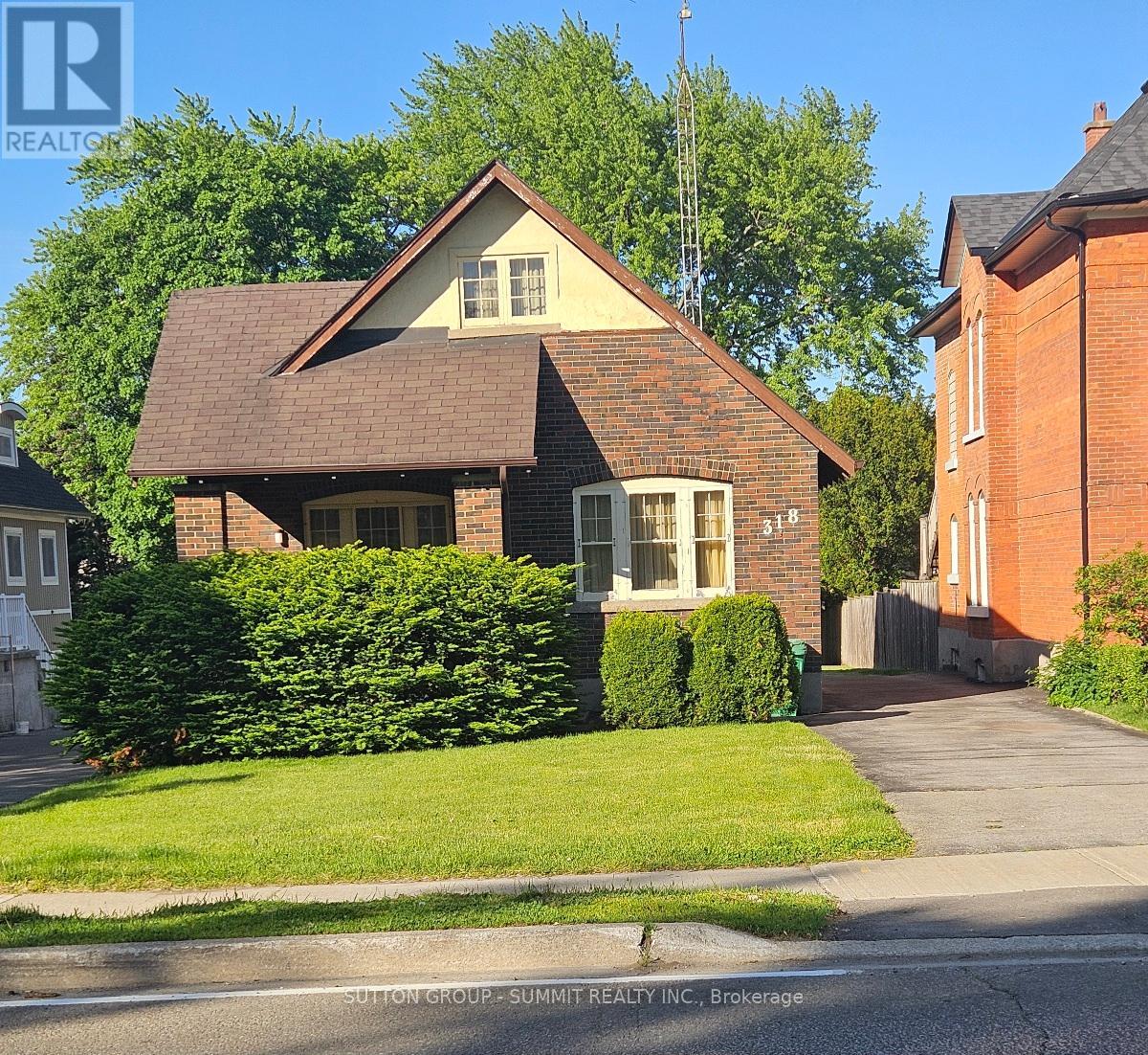 318 QUEEN STREET S, Mississauga, Ontario