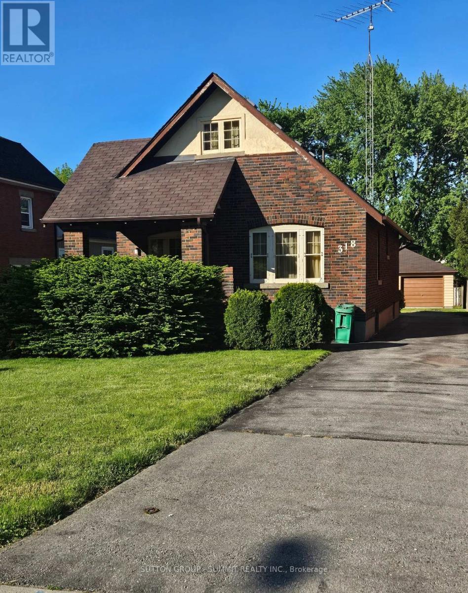 318 Queen Street S, Mississauga, Ontario  L5M 1M2 - Photo 2 - W13233712