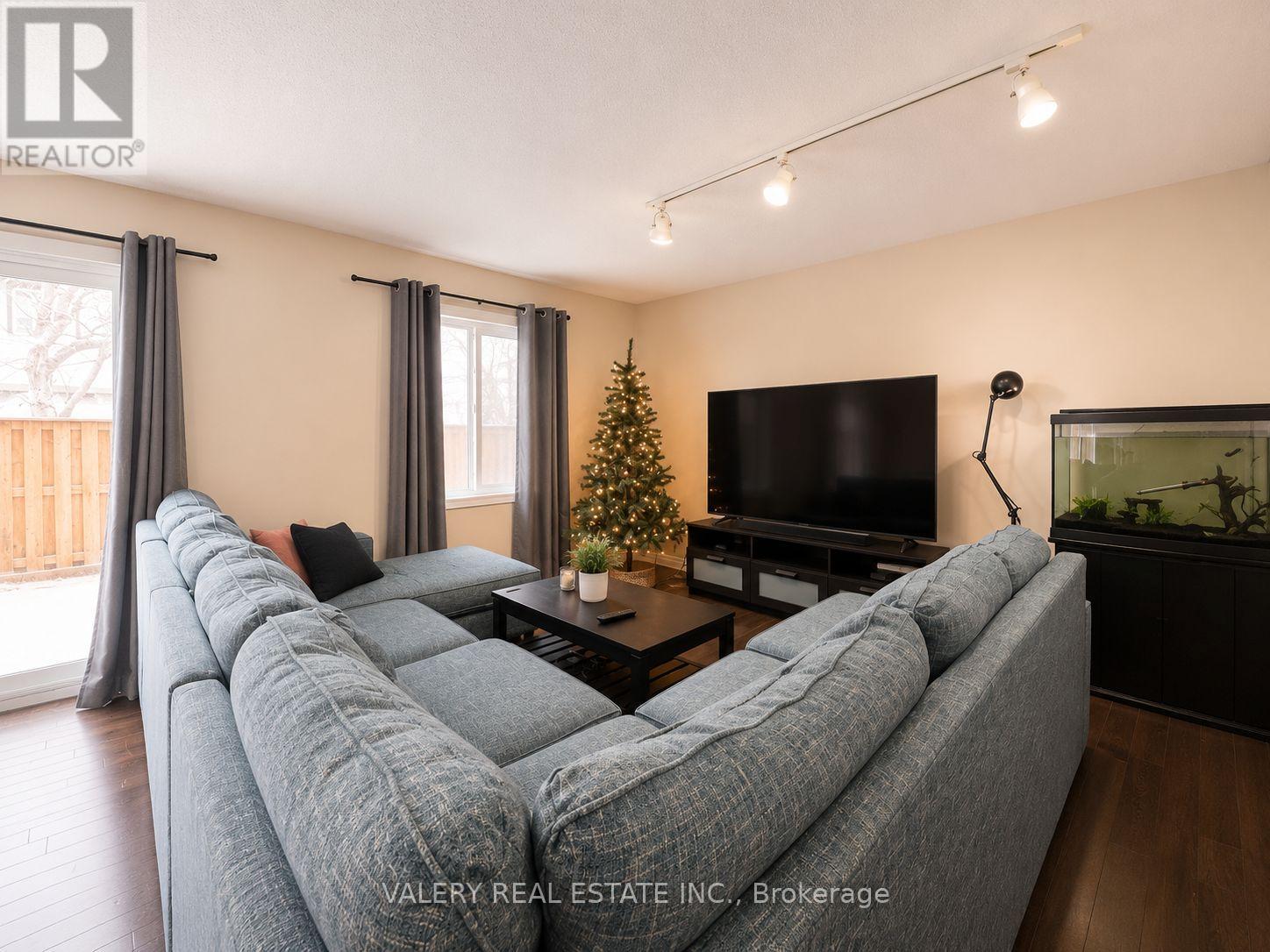 20 - 45 Hansen Road, Brampton, Ontario  L6V 3C5 - Photo 3 - W13233716